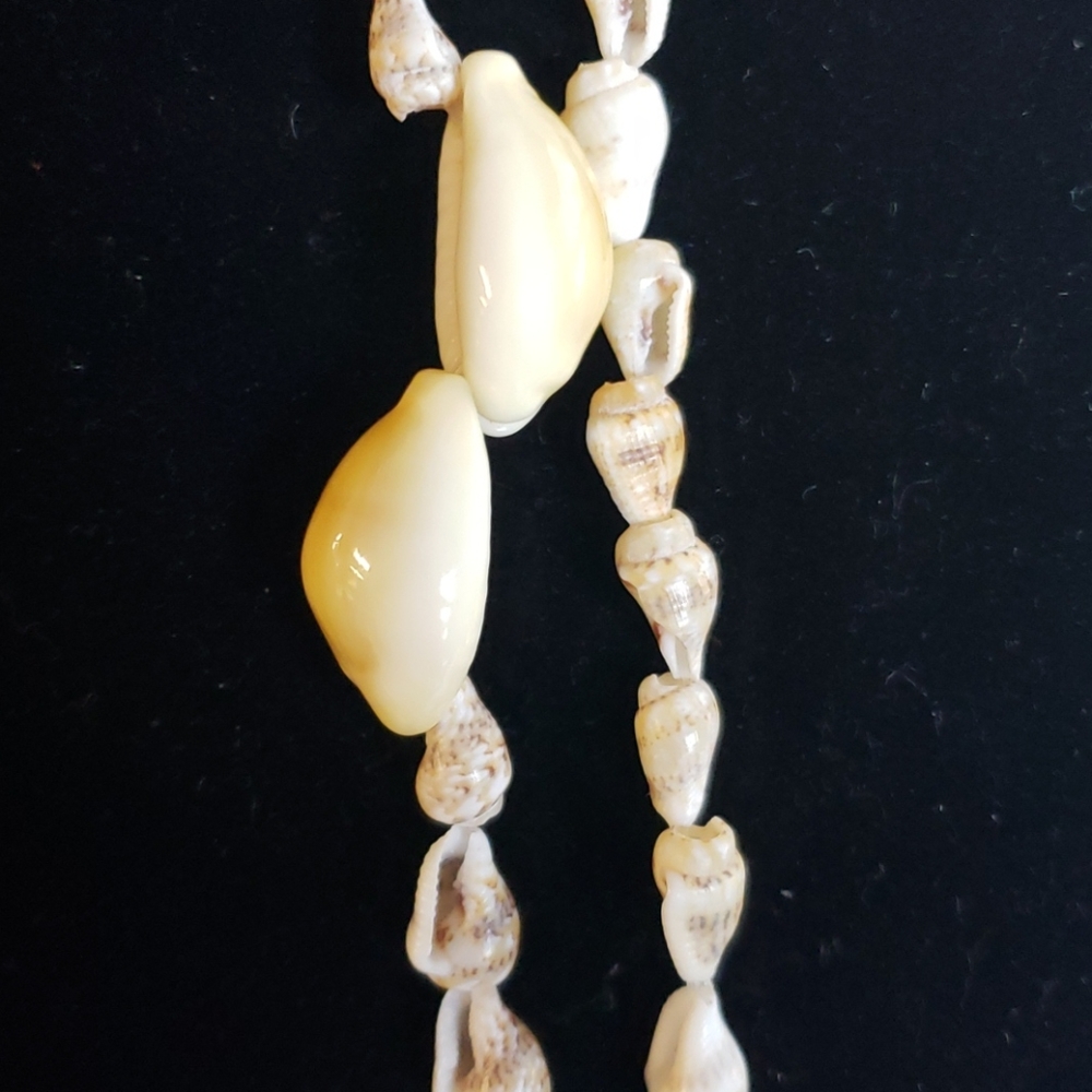 Shell Necklace Double Strand - image 2